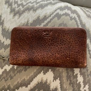 Will Leather ZIP AROUND CLUTCH in pebbled brown